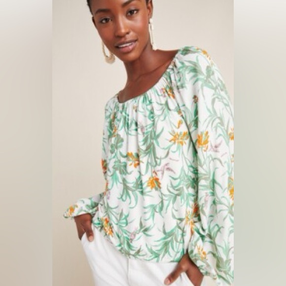 Anthropologie Tops - Anthropologie White Floral Long Sleeve Blouse with Pink Birds Size Medium‎